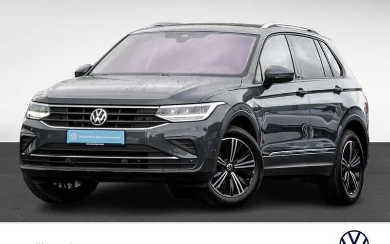 Grau Gebraucht 2021 VW Tiguan Active SUV | 24.995 € (Guter Preis) - Bild 1/4