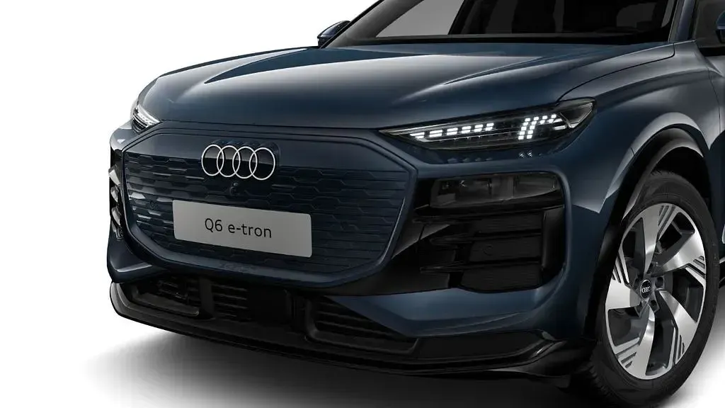 Gebraucht Audi Q6 e-tron Advanced 185 kW (252 PS) 2025 Plasmablau SUV