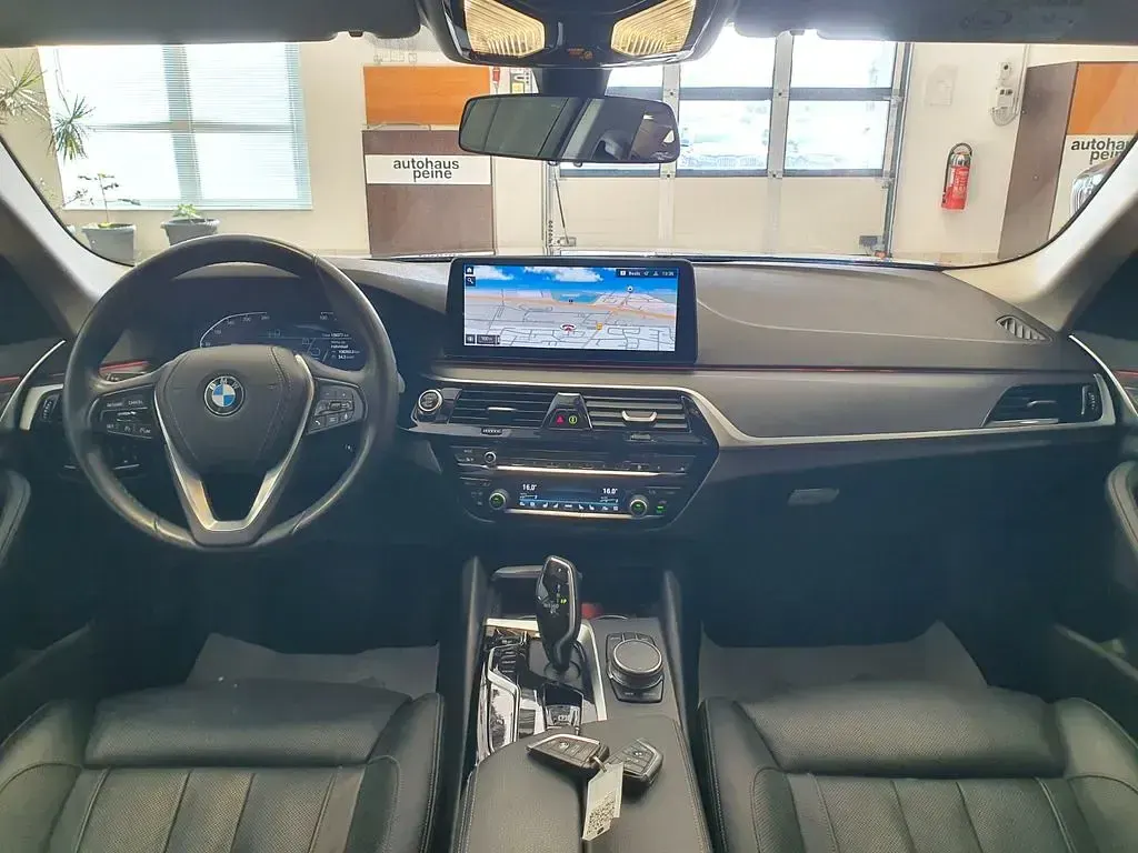 Gebraucht BMW 530 Performance 286 PS (210 kW) 2022 Schwarz Limousine