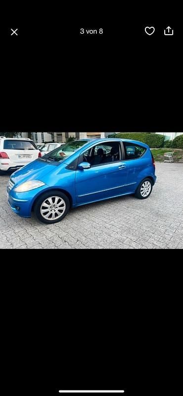 Blau Gebraucht 2008 Mercedes 200 Elegance Coupé | 1.900 € - Bild 1/4