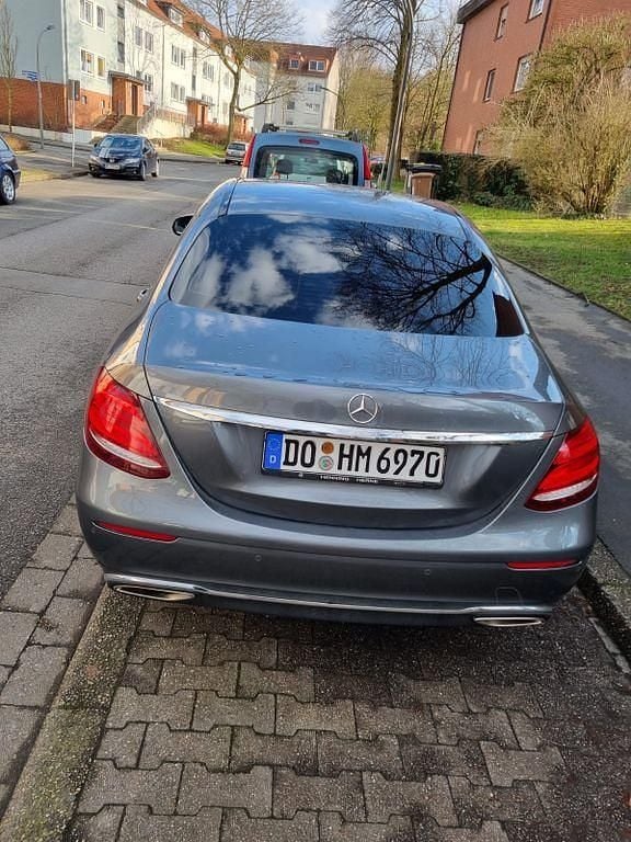 Second-hand Mercedes E200 184 CP (135 kW) 2018 Gri Berlinǎ