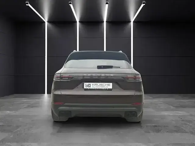 Second-hand Porsche Cayenne Platinum Edition 340 CP (250 kW) 2022 Maro SUV