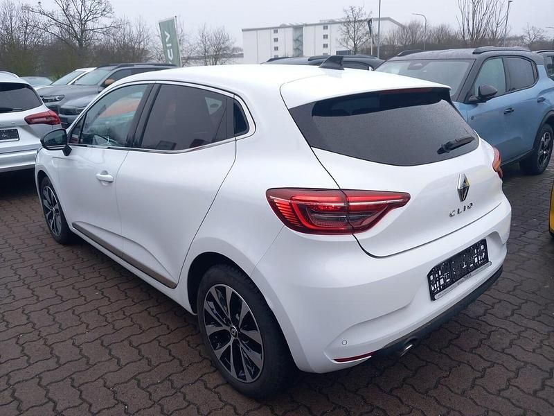 Gebraucht Renault Clio V Techno 91 PS (66 kW) 2023 Arktis weiß