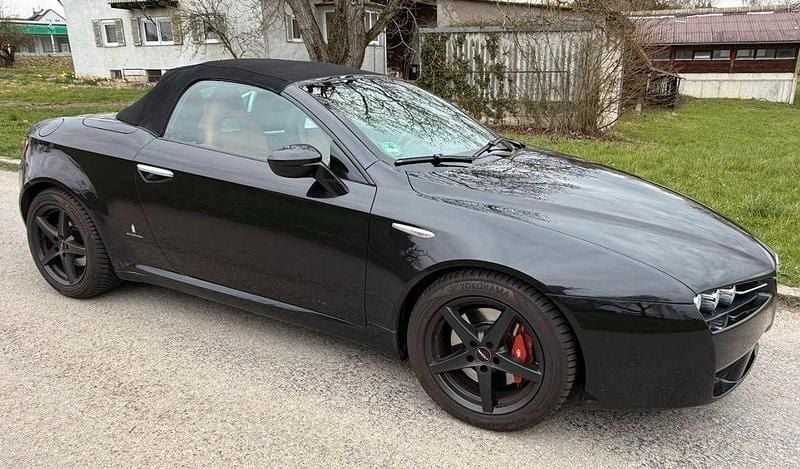 Gebraucht Alfa Romeo Spider 200 PS (147 kW) 2010 Schwarz Cabrio