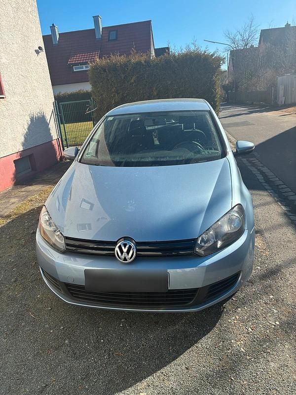 Gebraucht VW Golf VI 105 PS (77 kW) 2010 Blau Kleinwagen