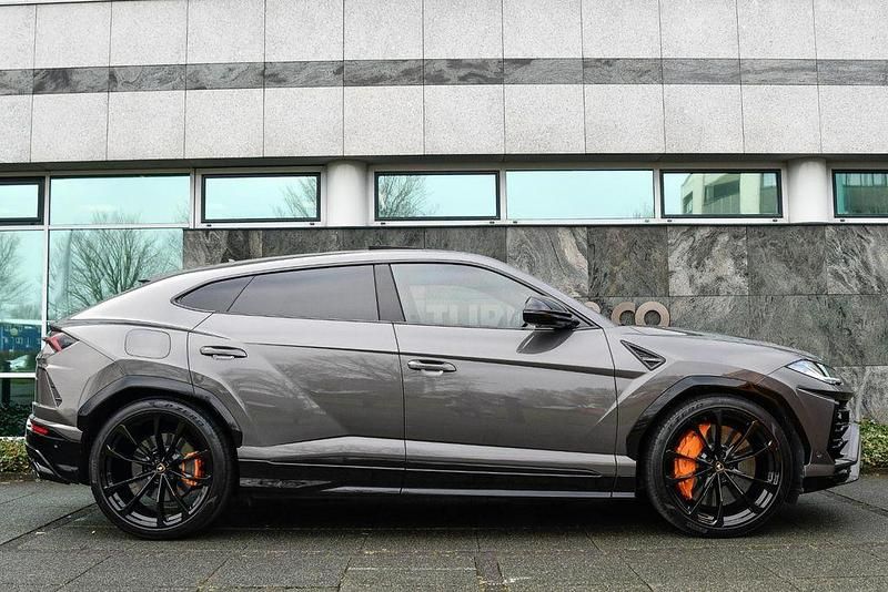 Gebraucht Lamborghini Urus 650 PS (478 kW) 2021 Grau SUV