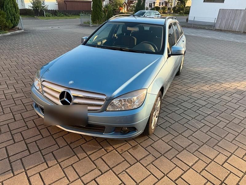 Blau Gebraucht 2011 Mercedes C180 Kombi | 3.400 € (Guter Preis) - Bild 1/4