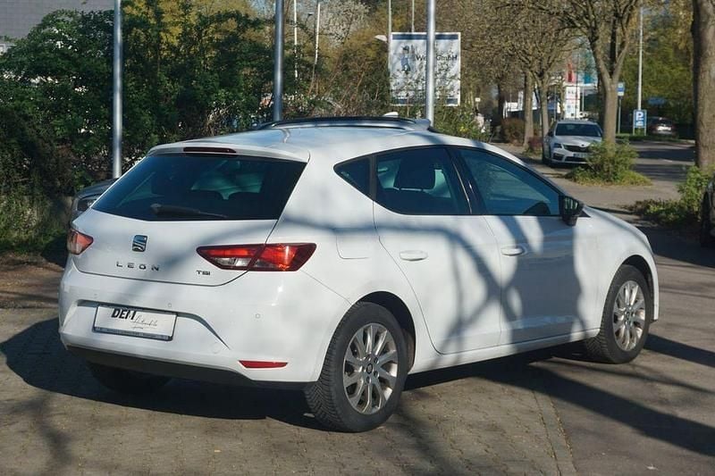 Second-hand Seat Leon Style 140 CP (102 kW) 2014 Alb Berlinǎ