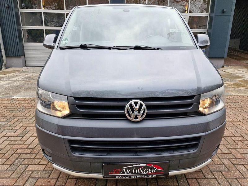 Gebraucht VW Multivan 179 PS (131 kW) 2013 Grau Van