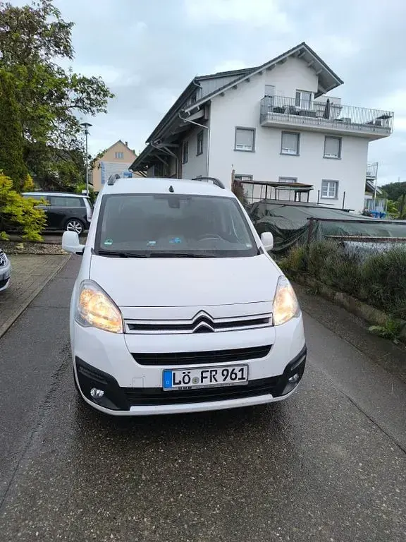 Gebraucht Citroën Berlingo PureTech 110 PS (80 kW) 2018 Weiß Van / Kleinbus