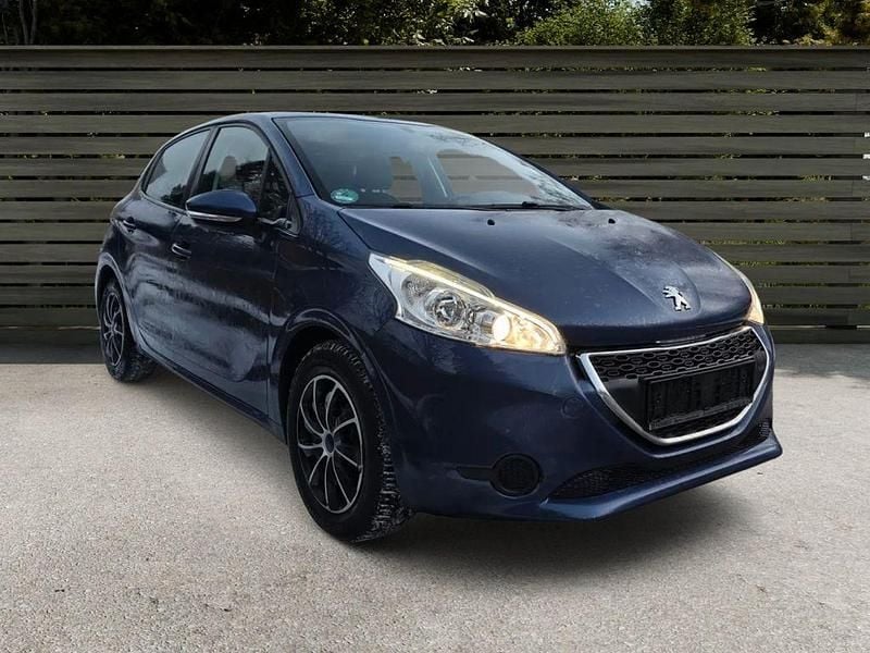Gebraucht Peugeot 208 Active 82 PS (60 kW) 2015 Kleinwagen