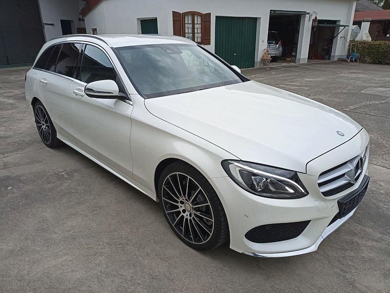 Gebraucht Mercedes C180 AMG line 156 PS (114 kW) 2015 Weiß Kombi