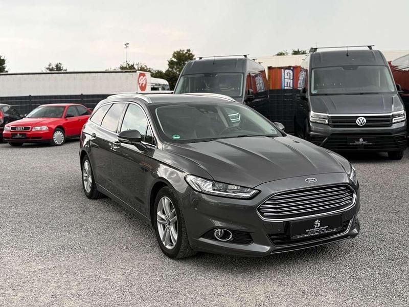 Grau Gebraucht 2016 Ford Mondeo Titanium Kombi | 8.599 € (Guter Preis) - Bild 1/4