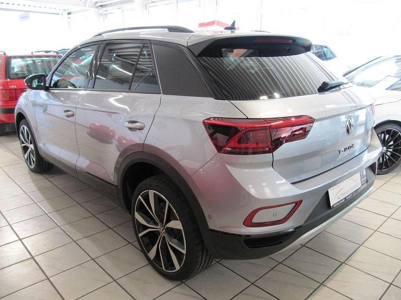 Neu VW T-Roc Design 150 PS (110 kW) 2026 Silber SUV