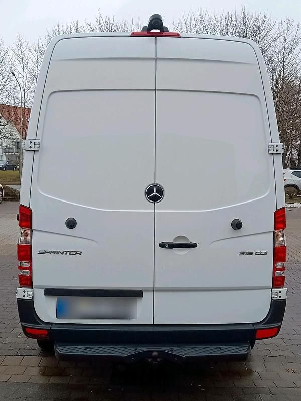 Gebraucht Mercedes Sprinter 163 PS (119 kW) 2018 Weiß Van
