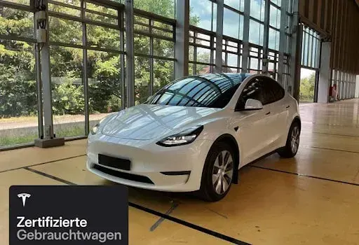 Gebraucht Tesla Model Y 273 kW (372 PS) 2023 Weiß SUV
