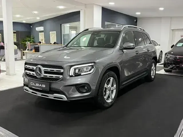 Gebraucht Mercedes GLB180 Style 116 PS (85 kW) 2021 Grau SUV