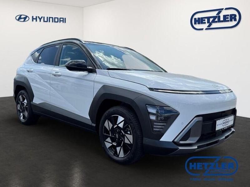 Gebraucht Hyundai Kona Prime 199 PS (146 kW) 2023 Serenity white / abyss black / SUV