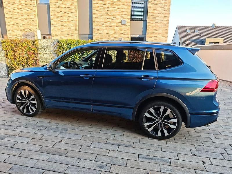 Gebraucht VW Tiguan Allspace Style 150 PS (110 kW) 2000 Blau SUV