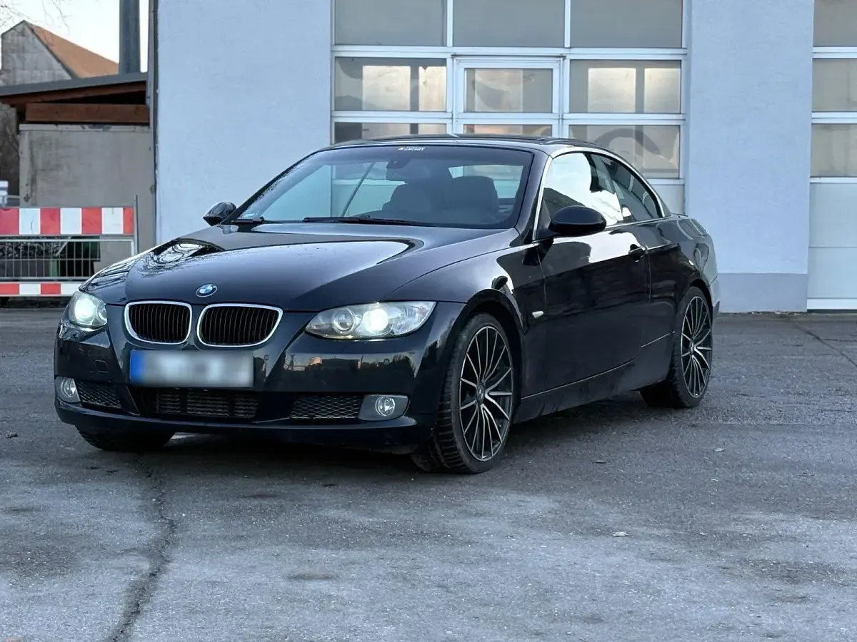 Gebraucht BMW 320 Cabriolet M Sport 177 PS (130 kW) 2009 Schwarz Cabrio