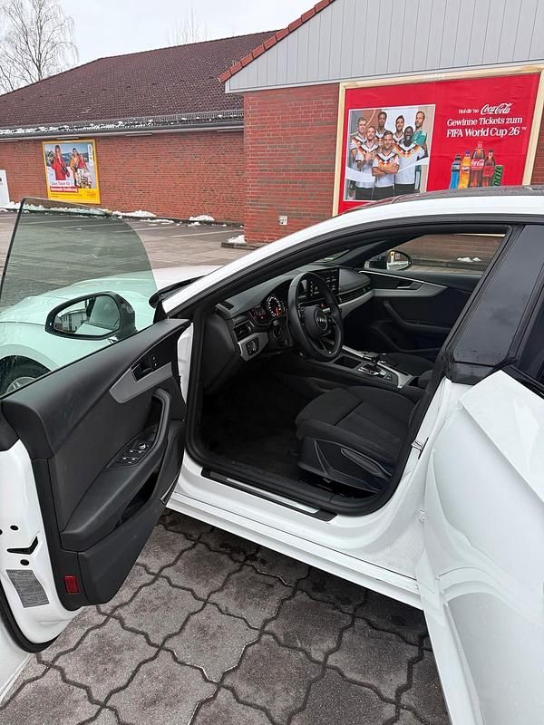 Gebraucht Audi A5 Sportback 204 PS (150 kW) 2022 Weiß Kleinwagen