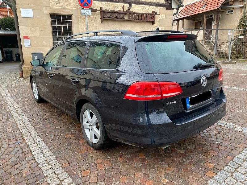 Gebraucht VW Passat 105 PS (77 kW) 2013 Schwarz Kombi