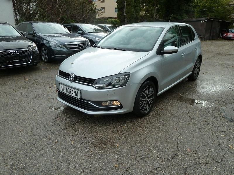 Silber Gebraucht 2016 VW Polo Allstar Limousine | 11.390 € (Fairer Preis) - Bild 1/4
