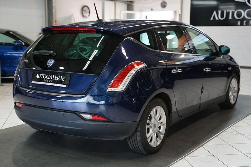 Gebraucht Lancia Delta 150 PS (110 kW) 2009 Blau Kleinwagen