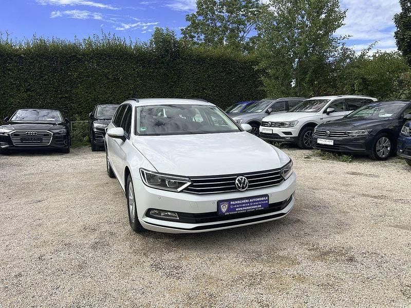 Pure white Gebraucht 2019 VW Passat Kombi | 15.999 € (Guter Preis) - Bild 1/4