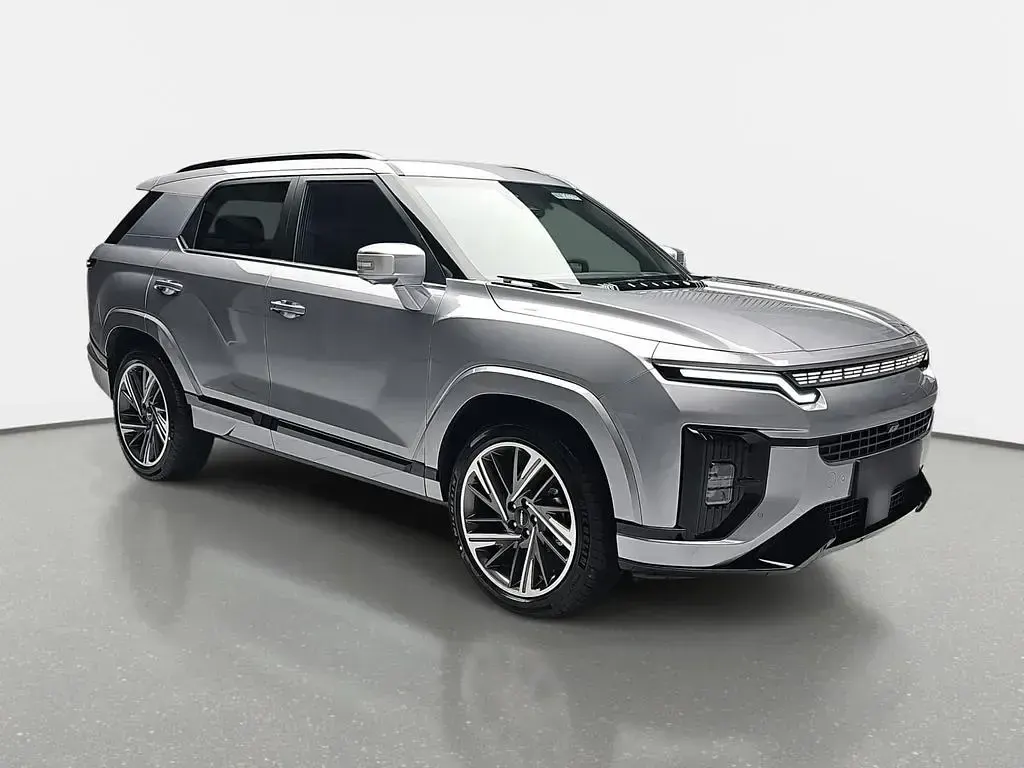 Neu KGM Actyon 163 PS (119 kW) 2026 Silber SUV