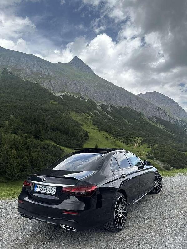 Gebraucht Mercedes E400 330 PS (242 kW) 2021 Schwarz Limousine