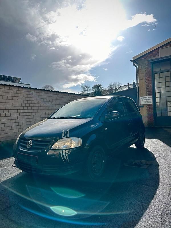 Gebraucht VW Fox 55 PS (40 kW) 2005 Schwarz Kleinwagen
