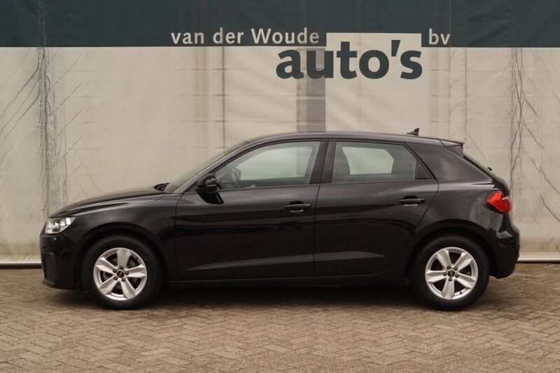 Schwarz Gebraucht 2023 Audi A1 Sportback Proline Kleinwagen | 24.400 € (Teuer) - Bild 1/4