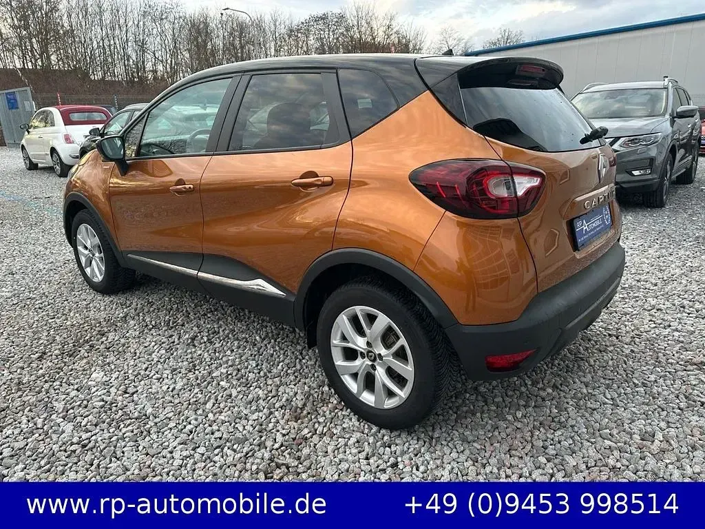 Używany Renault Captur LIMITED 131 KM (96 kW) 2019 Pomarańczowy SUV