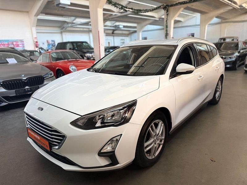 Gebraucht Ford Focus Cool & Connect 120 PS (88 kW) 2020 Weiß Limousine