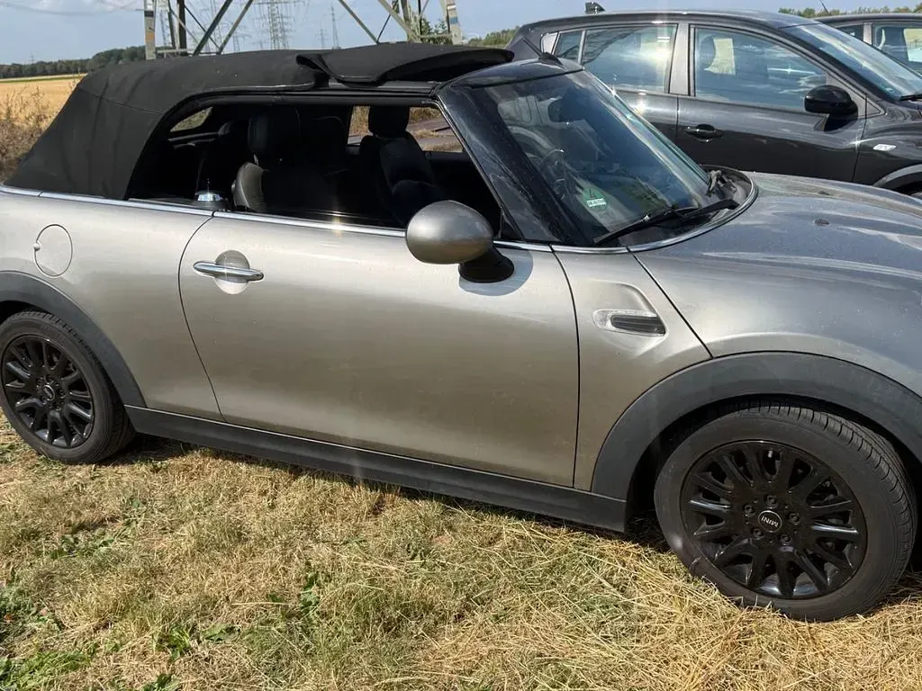 Gebraucht Mini One Cabriolet 102 PS (75 kW) 2017 Silber Cabrio
