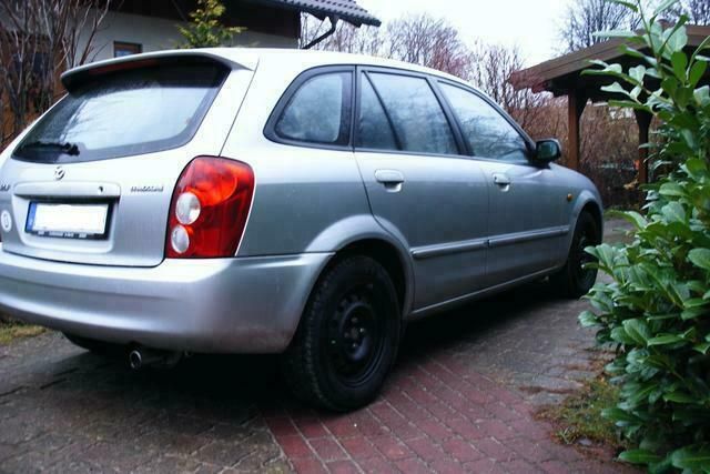 Gebraucht Mazda 323F Dynamic 95 PS (69 kW) 2003 Silber metallic Kleinwagen