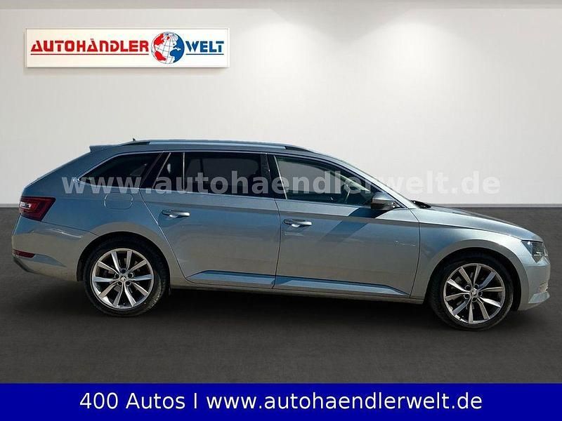 Gebraucht Skoda Superb Style 150 PS (110 kW) 2016 Grau Kombi