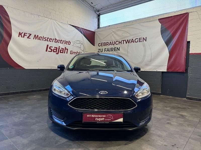 Używany Ford Focus 125 KM (91 kW) 2018 Niebieski Sedan/Limuzyna