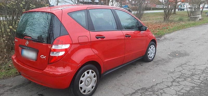 Second-hand Mercedes A150 2006 Roșu Berlinǎ