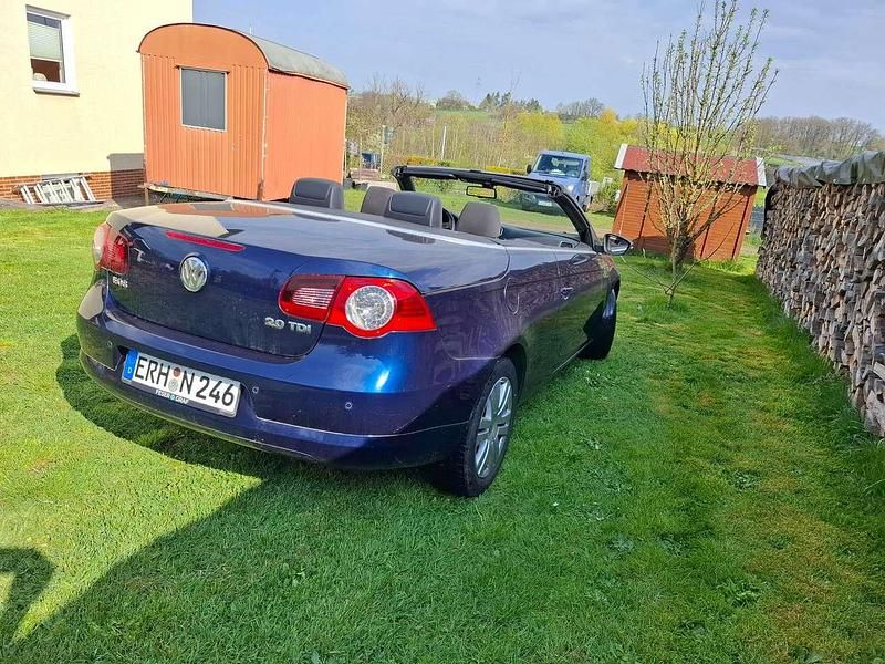 Gebraucht VW Eos Edition 140 PS (102 kW) 2010 Blau Cabrio