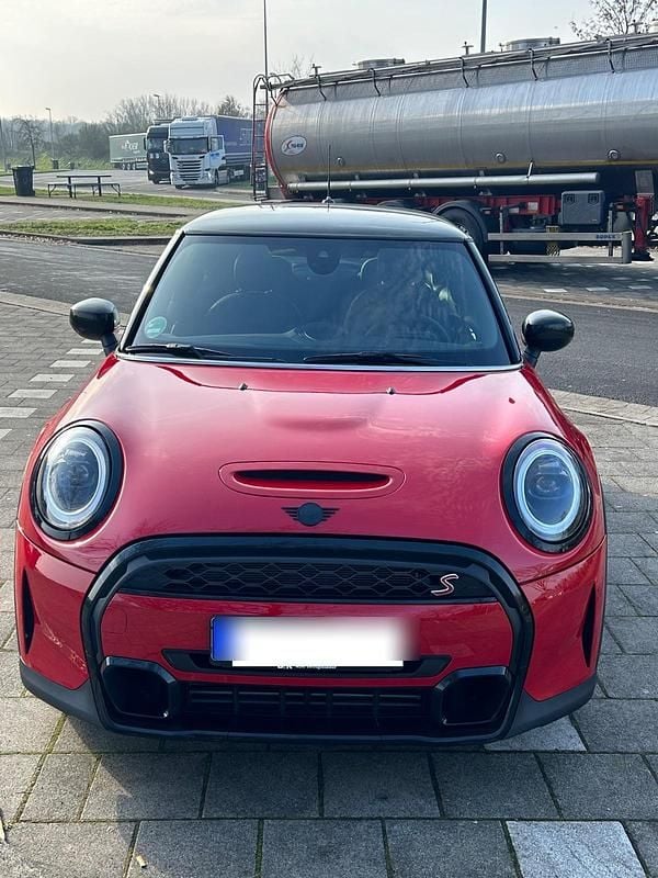 Gebraucht Mini Cooper S Coupé 178 PS (130 kW) 2023 Rot Coupé