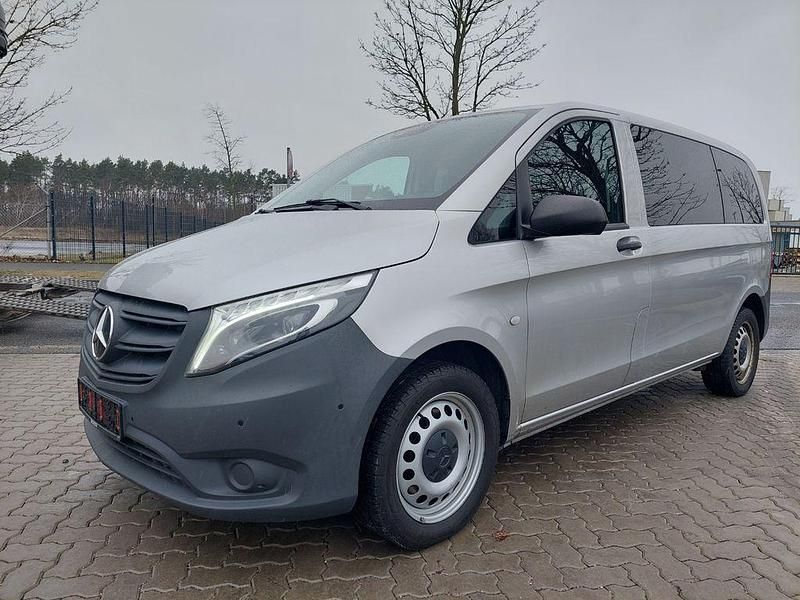 Gebraucht Mercedes Vito 163 PS (119 kW) 2021 Silber Van