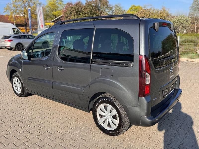Second-hand Citroën Berlingo Shine 120 CP (88 kW) 2015 Gri Monovolum
