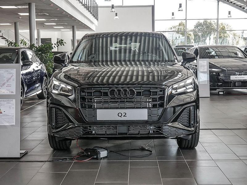 Gebraucht Audi Q2 S-Line 150 PS (110 kW) 2025 Schwarz SUV
