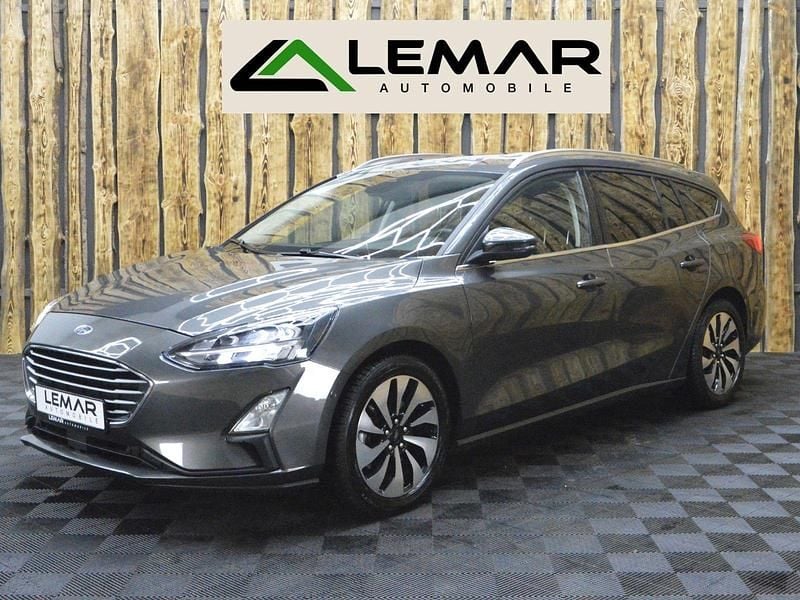 Gebraucht Ford Focus 101 PS (74 kW) 2019 Grau Kombi