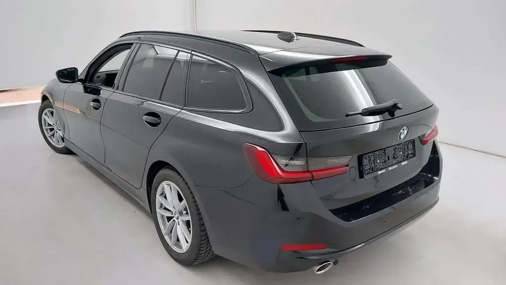 Gebraucht BMW 318 Shadowline 150 PS (110 kW) 2024 Schwarzkeine angabe Kombi