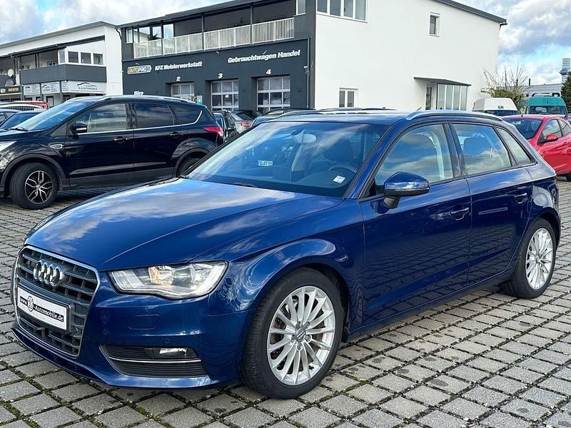 Gebraucht Audi A3 Ambition 150 PS (110 kW) 2013 Blau Limousine