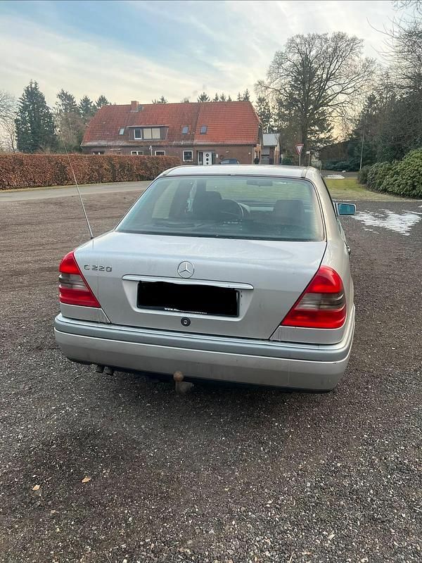 Gebraucht Mercedes C220 150 PS (110 kW) 1993 Limousine