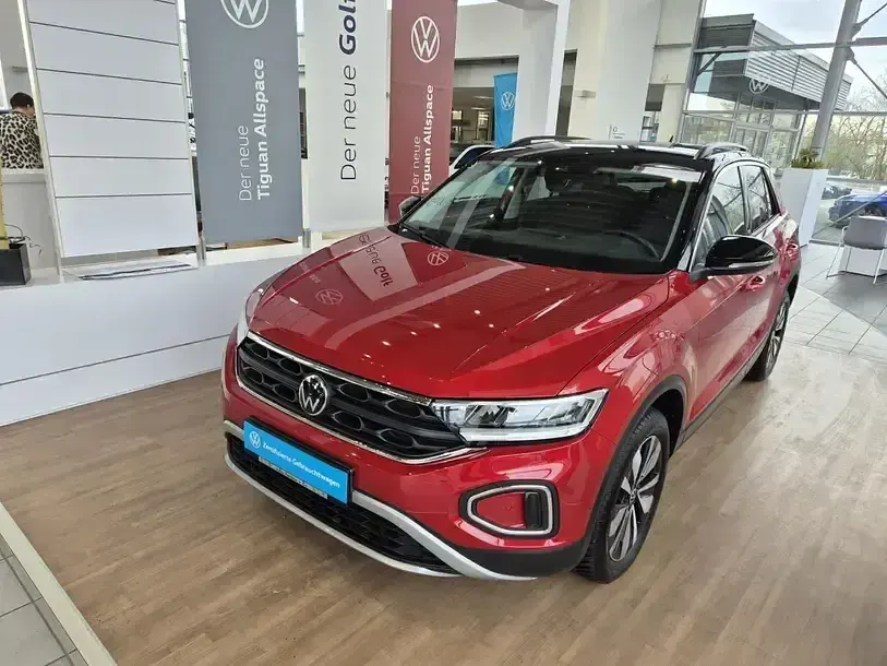 Gebraucht VW T-Roc Move 116 PS (85 kW) 2024 Kings red (metallic) SUV